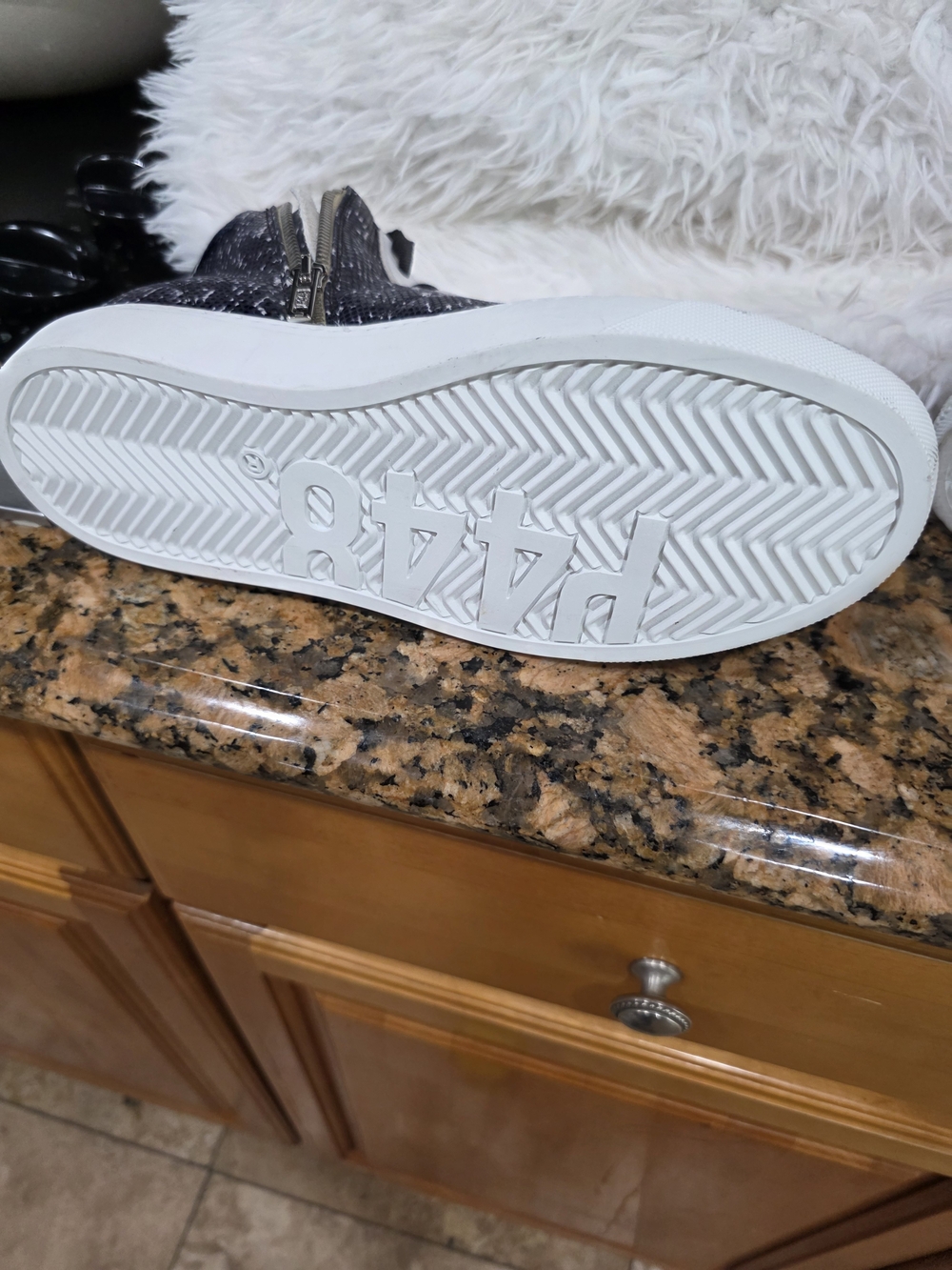 Women's High-Top Fashion Sneaker in Black and White - Picture 8 of 9